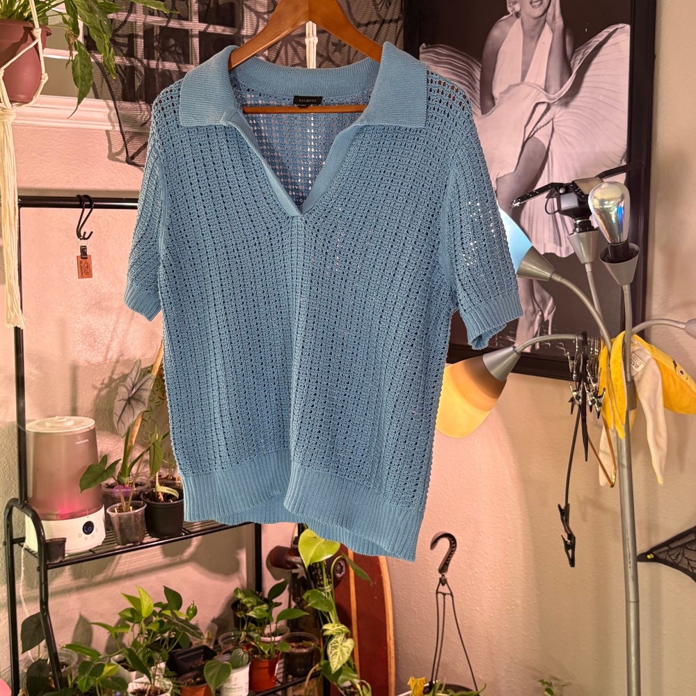 Talbots Womens Blue Crochet Knit Polo Shirt‎ Short Sleeve V Neck Casual Top